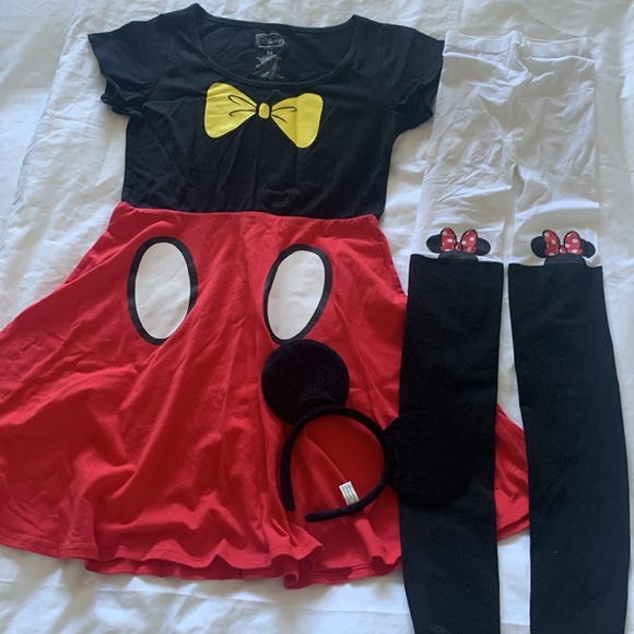 Disney Minnie Mouse Adult Halloween costume - Picture 1 of 5